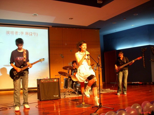 ctrl+鼠标滚轮缩放